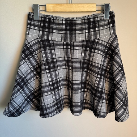 Midnight Hour Plaid Schoolgirl Lace-up Skirt Gray/Black Small Preppy Gothic - Picture 8 of 14